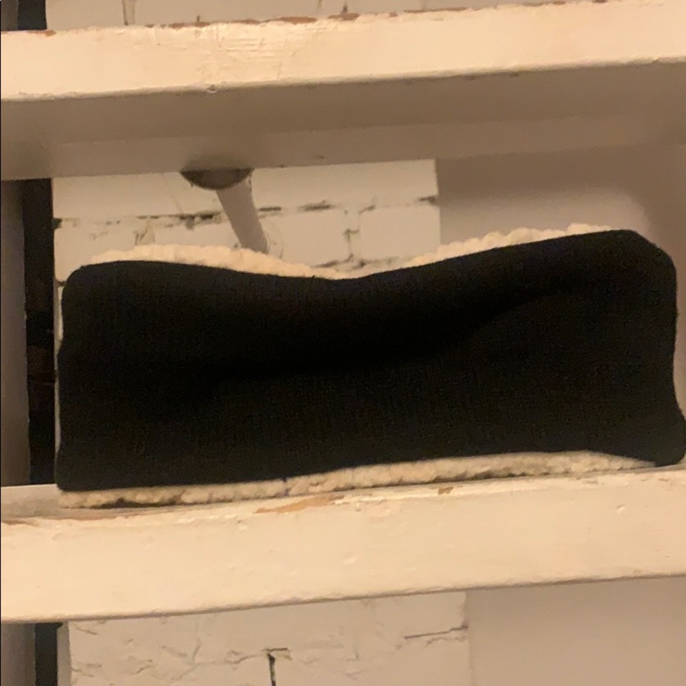 Bear Paw headband for winter